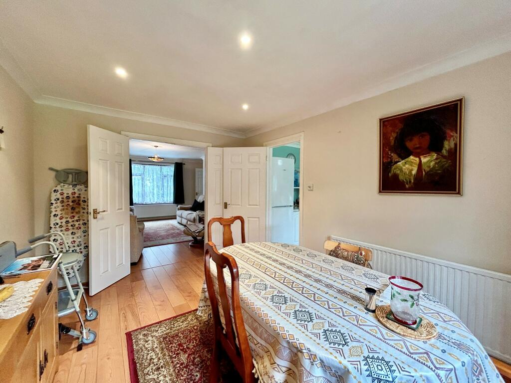 Dining room 2