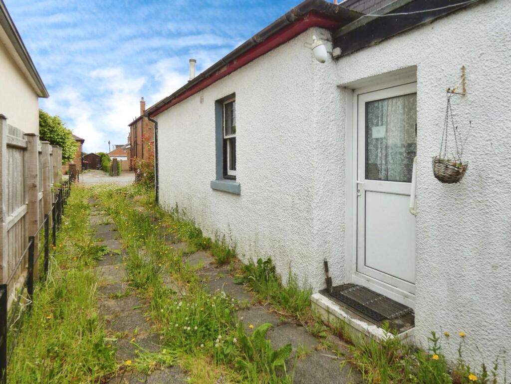 Driveway/Parking