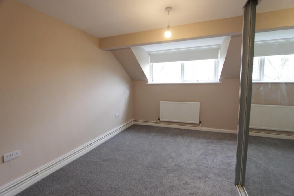 Bedroom 1.JPG