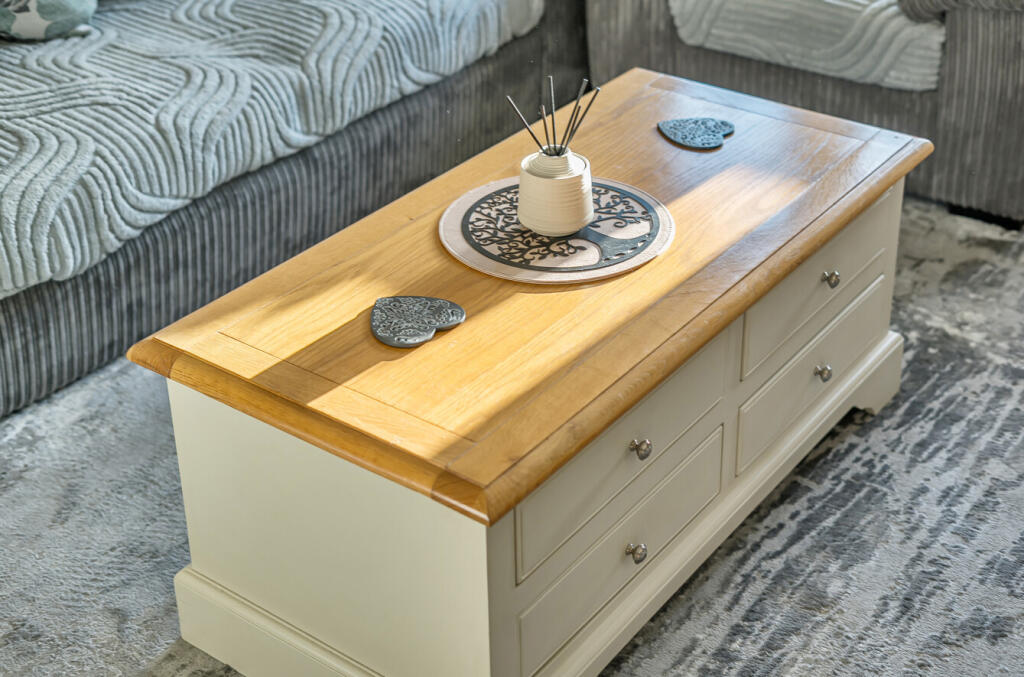 1362189-4-68e4188...