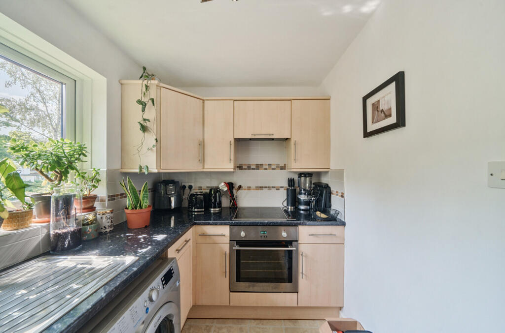 1312083-8-68518c0...