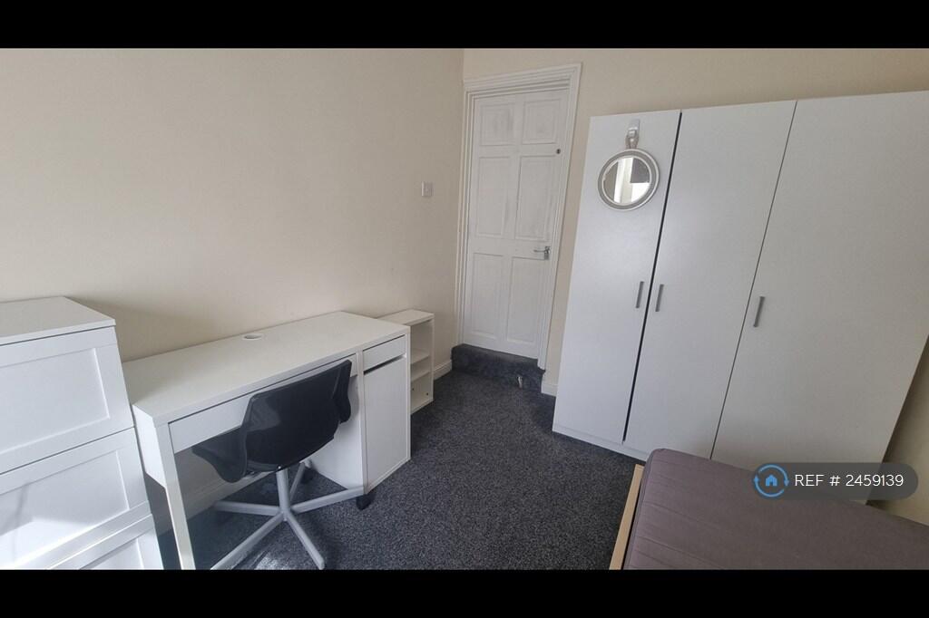 Abbey Room £415 All Bills Included 