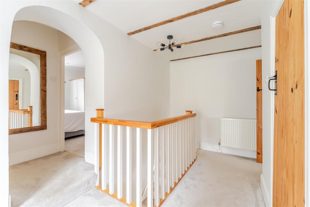 MT 109 Claverhma Road, Claverham, BS49 4LE 43.jpg
