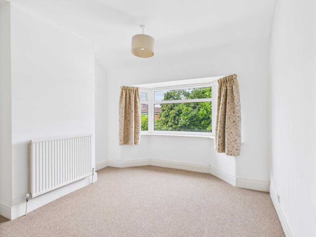 CAM03729G0-PR0069-STILL003