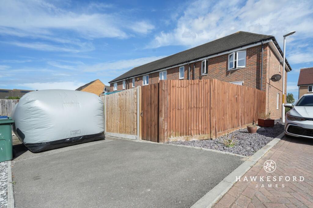 Buttercup Avenue, Minster on Sea - Driveway