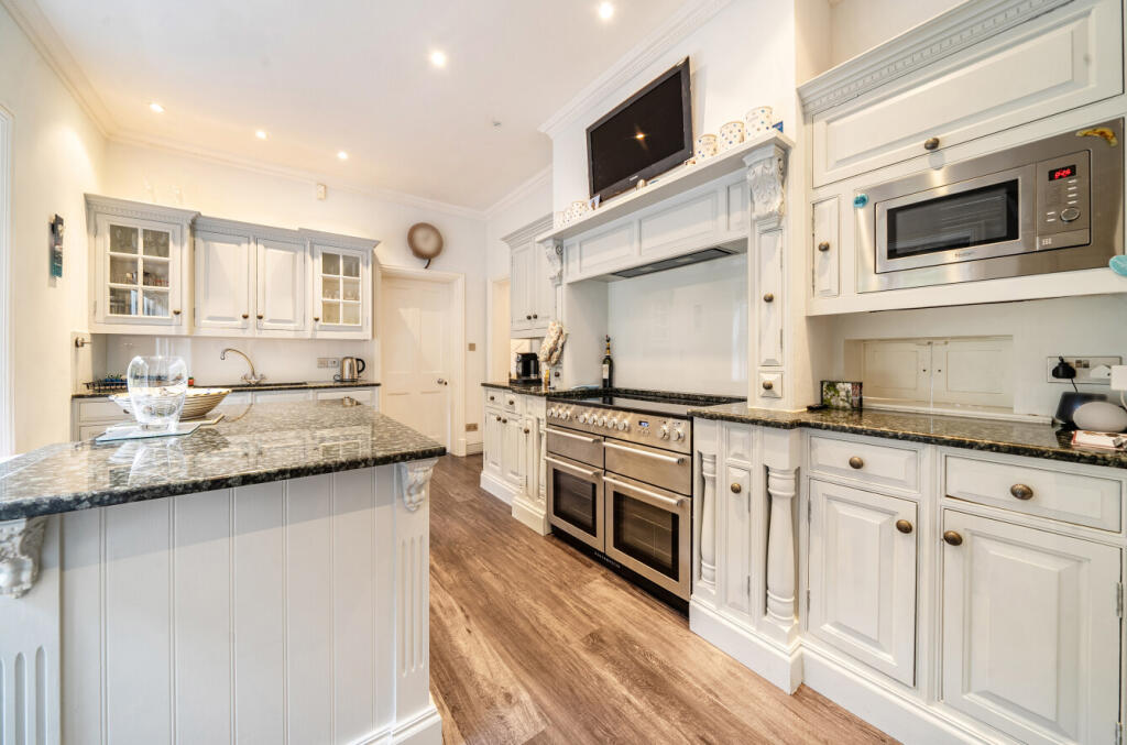 1365262-2-68ed0dd...