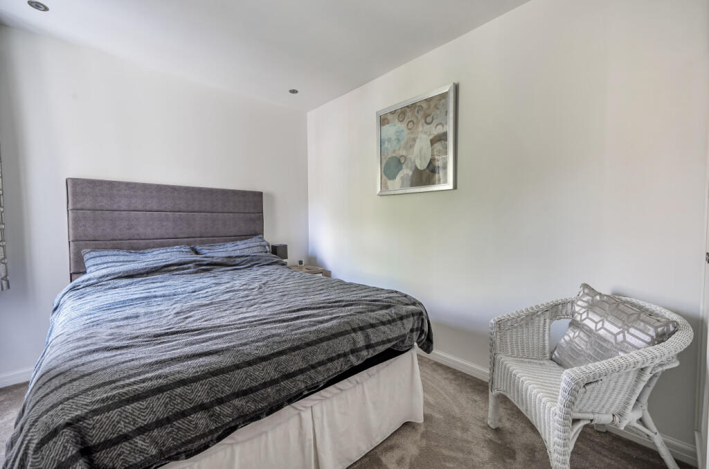 1353215-2-68c2e97...