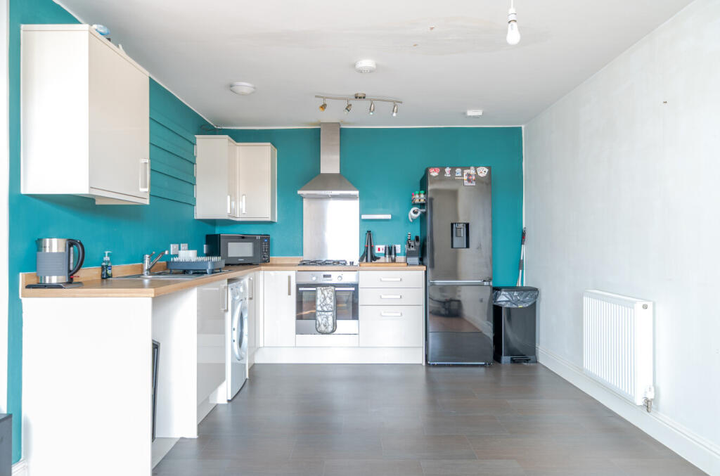 1357076-8-68cd22a...