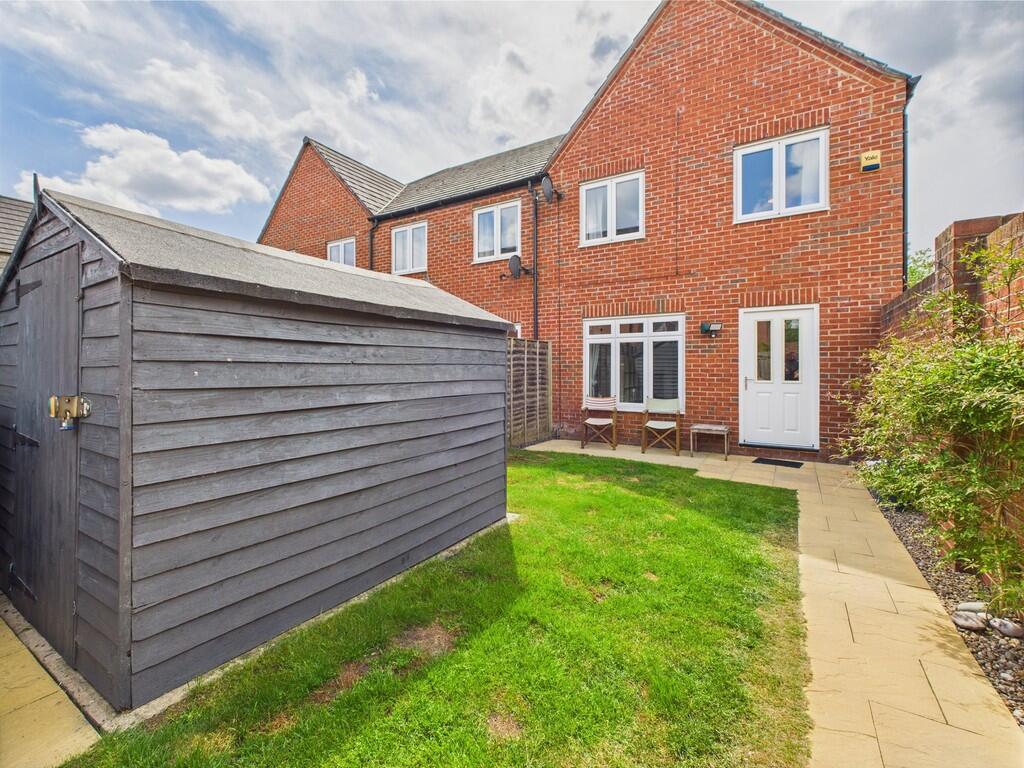 CAM02854G0-PR0384...