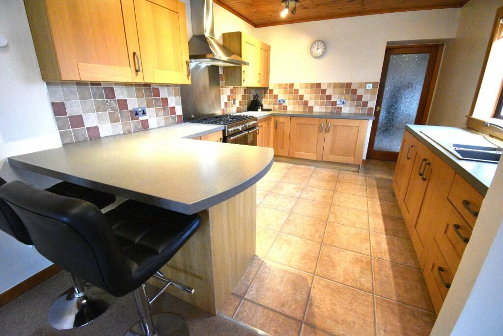 Dining kitchen