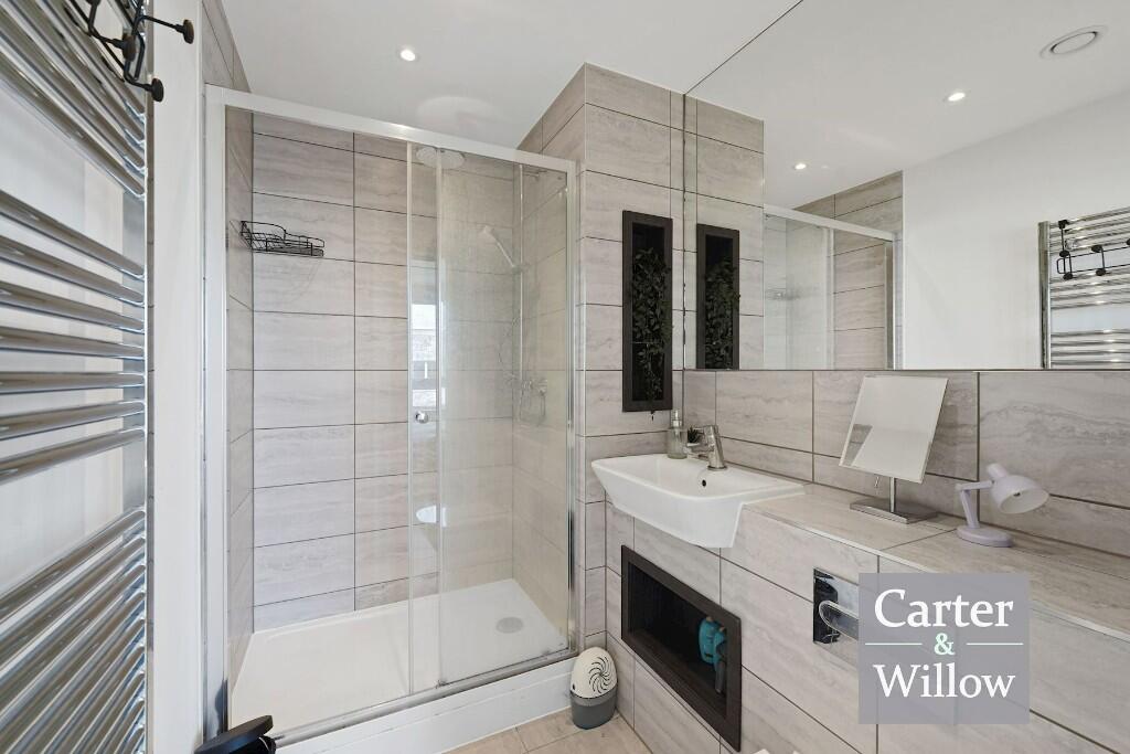 En suite shower room