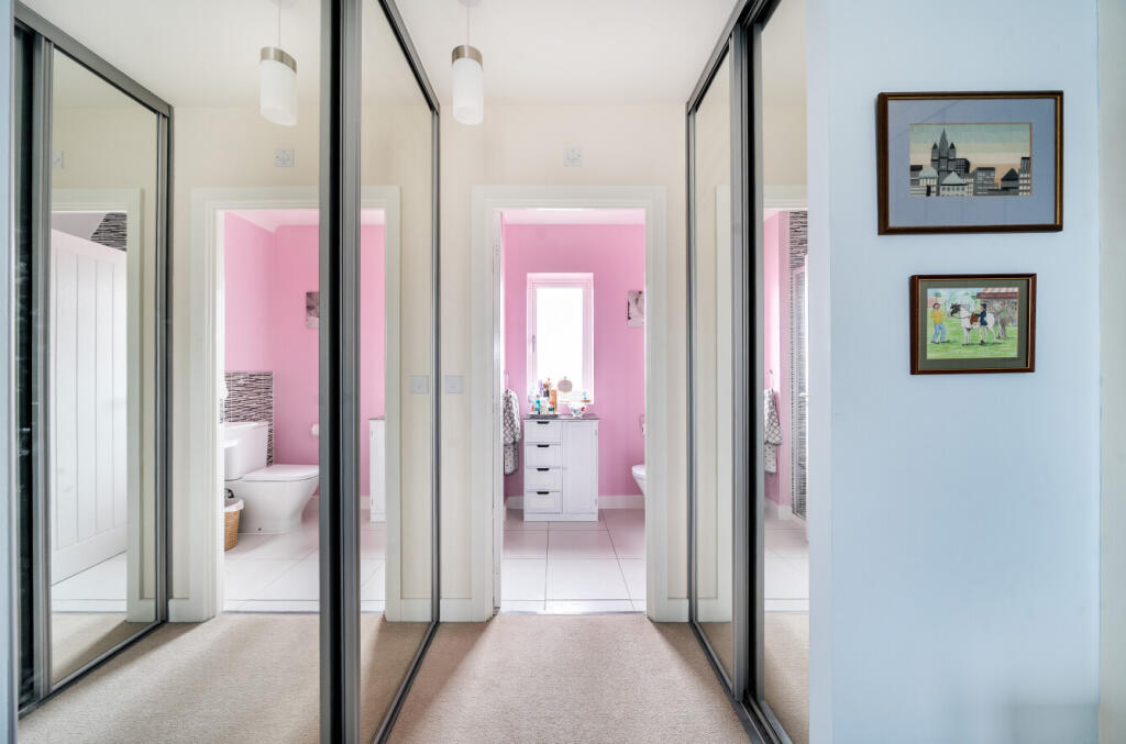 1381517-13-694418...