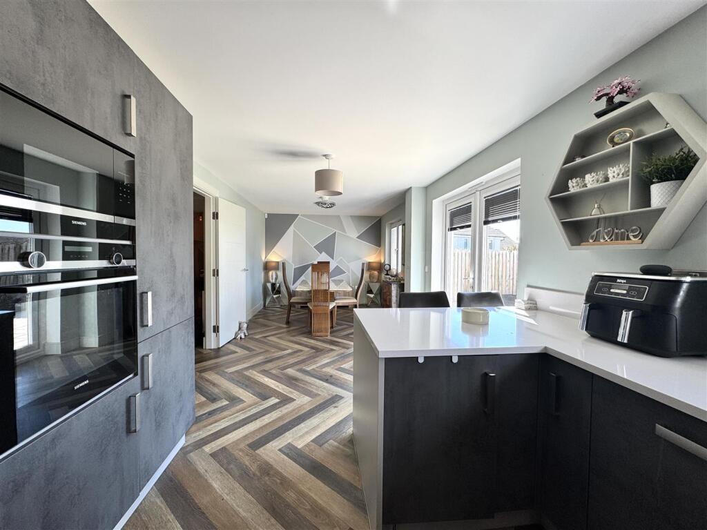 Kitchen Diner