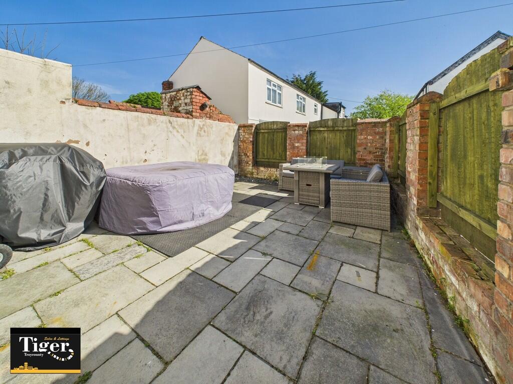 CAM02176G0-PR0541...