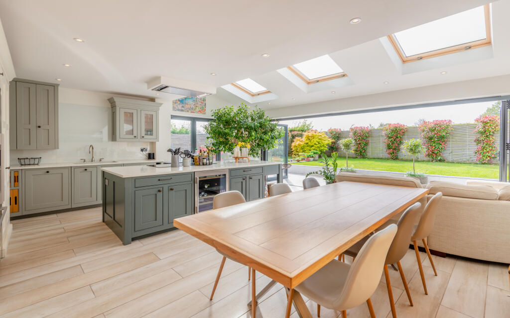 Kitchen/Family room