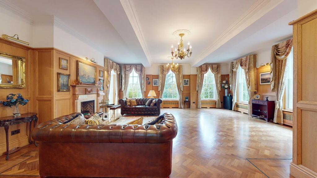 Sowberry Court, Moulsford, Wallingford, Oxfordshire OX10 9JG