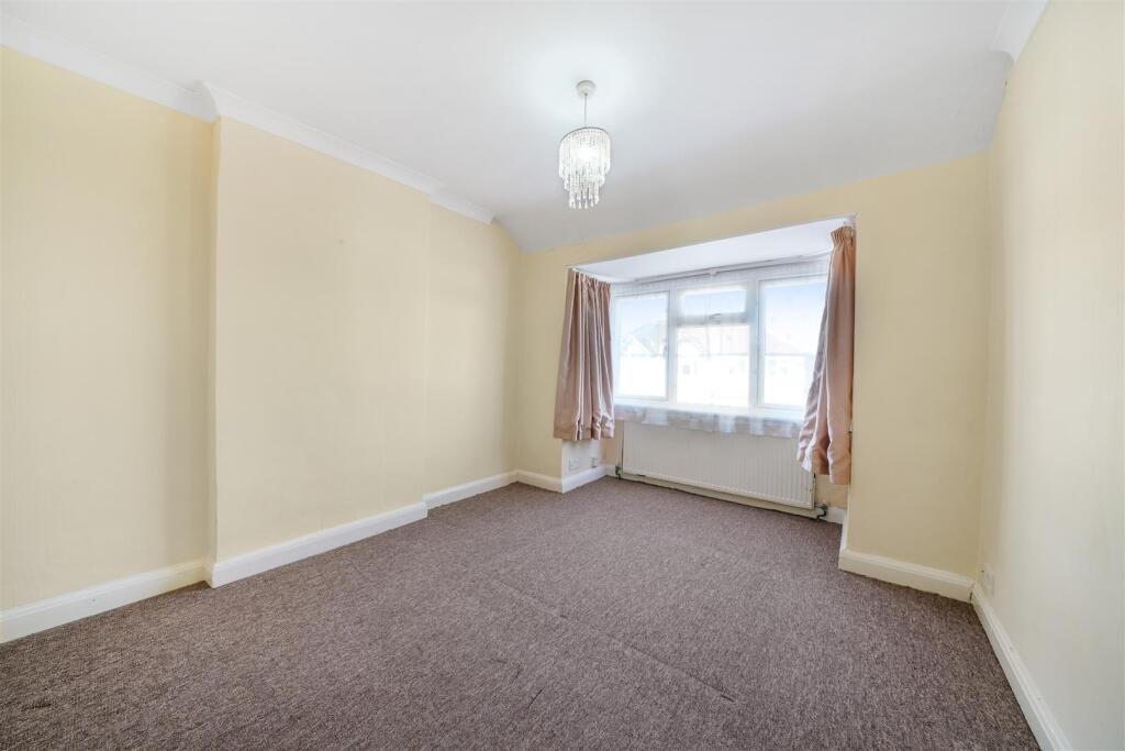 1 Tonfield Road - 9KiStzWCeLcQVS4IRqvV.jpg