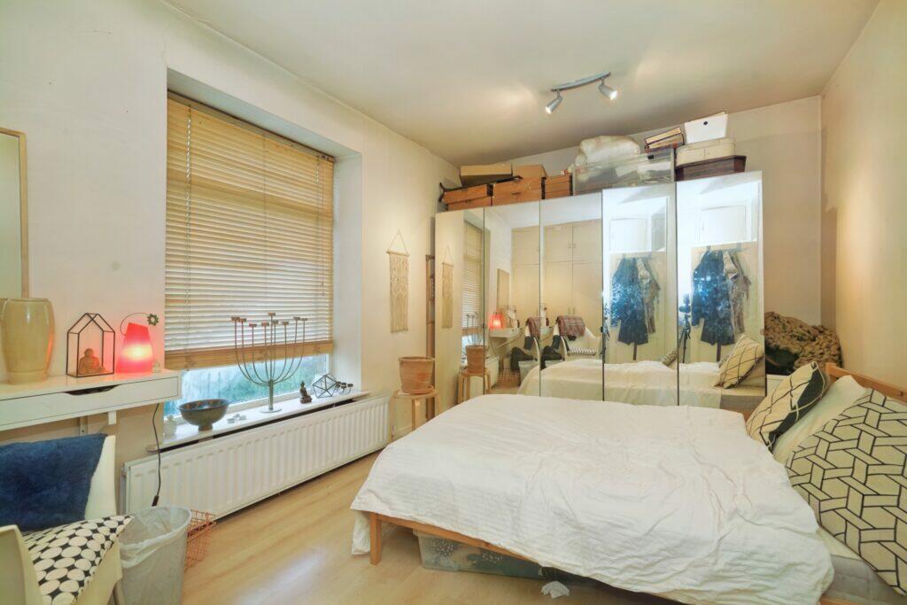 67 Lees Road - Bedroom