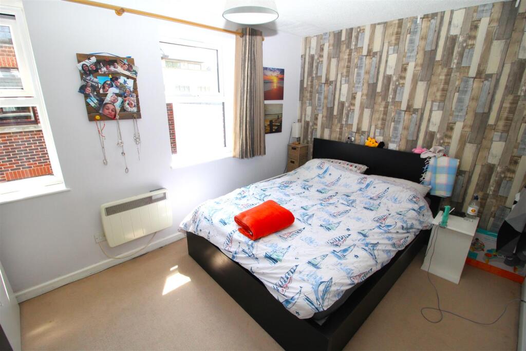 bed 1 .JPG