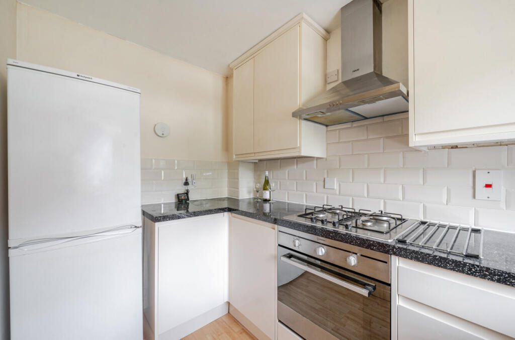 1318810-15-686543...