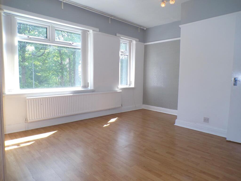 MerseyRdNorth98bed1.JPG