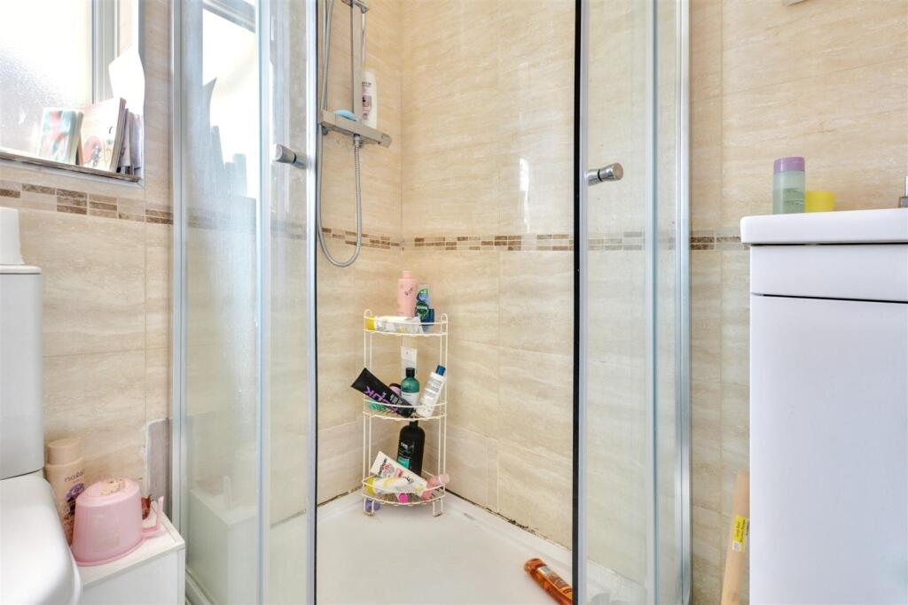 Shower Room_2.jpeg