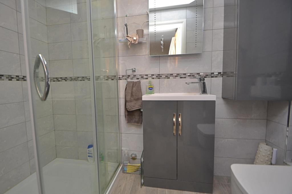Annexe Shower Room