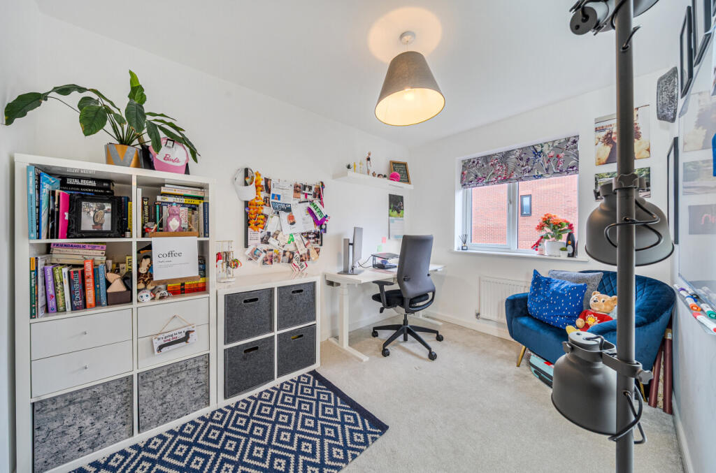 1383614-1-6924703...