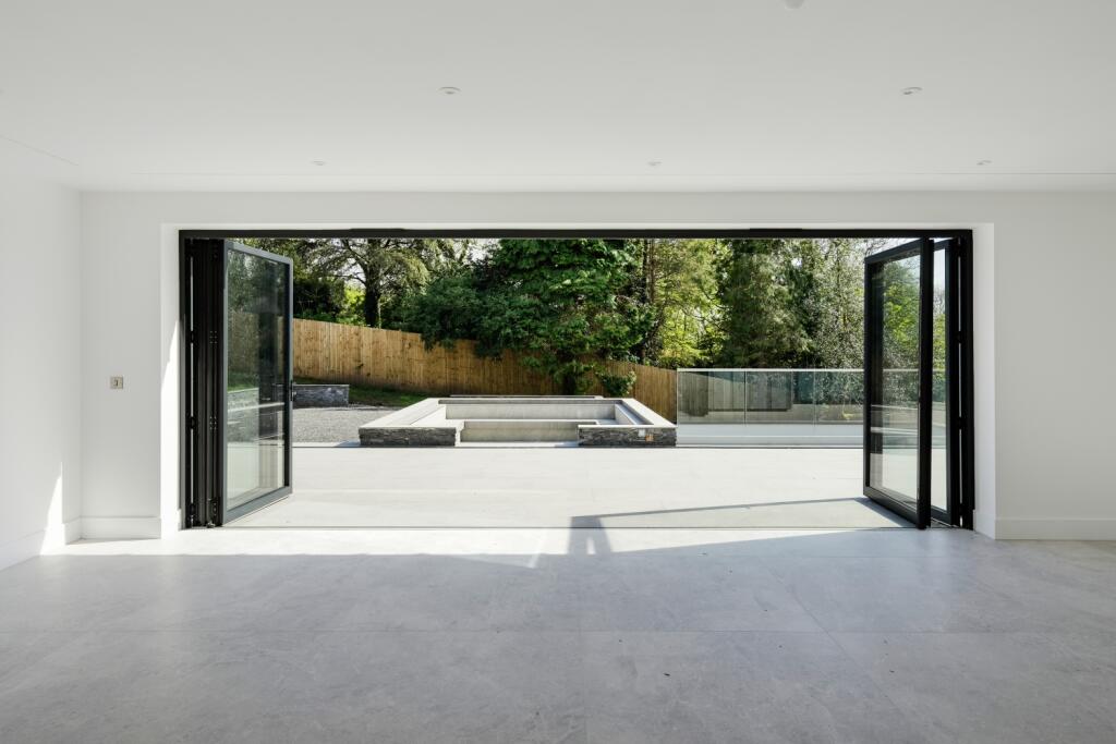 Games Room to Garden