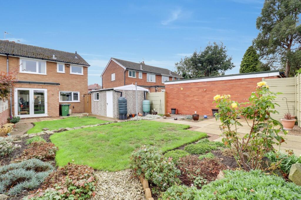 2- Julia Michel EweMove Pontefract