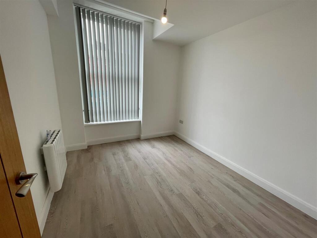 Bedroom 2.jpg