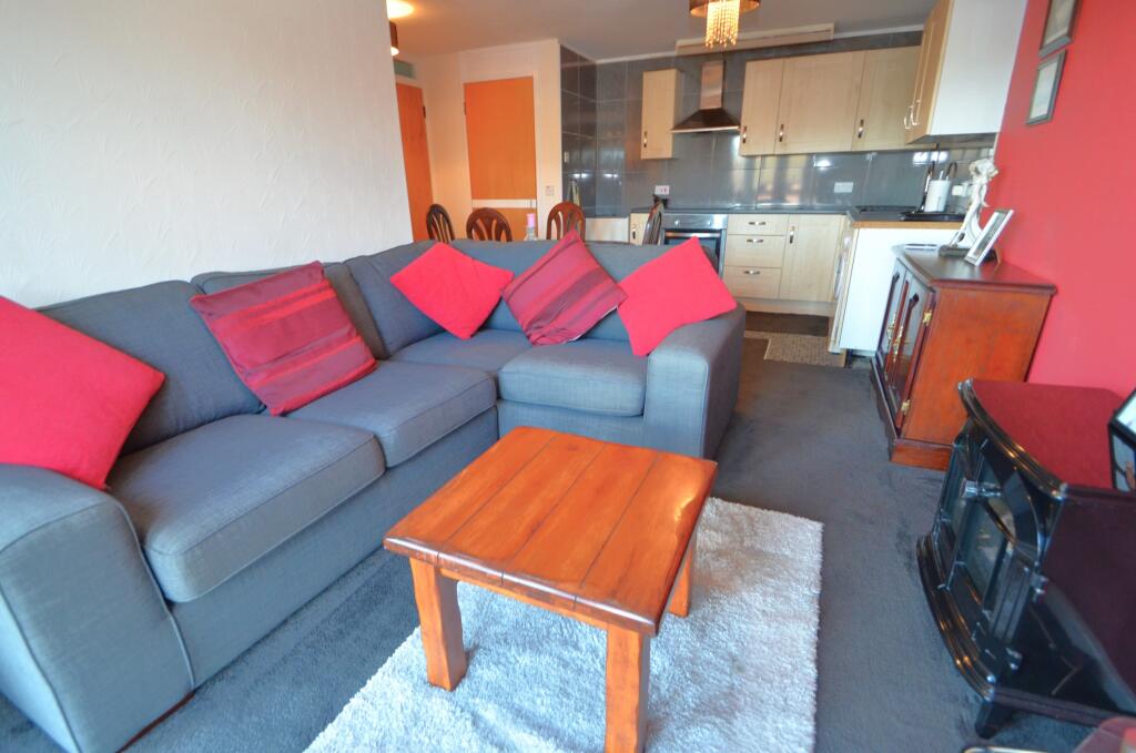 Open Plan Living Room/Kitchen