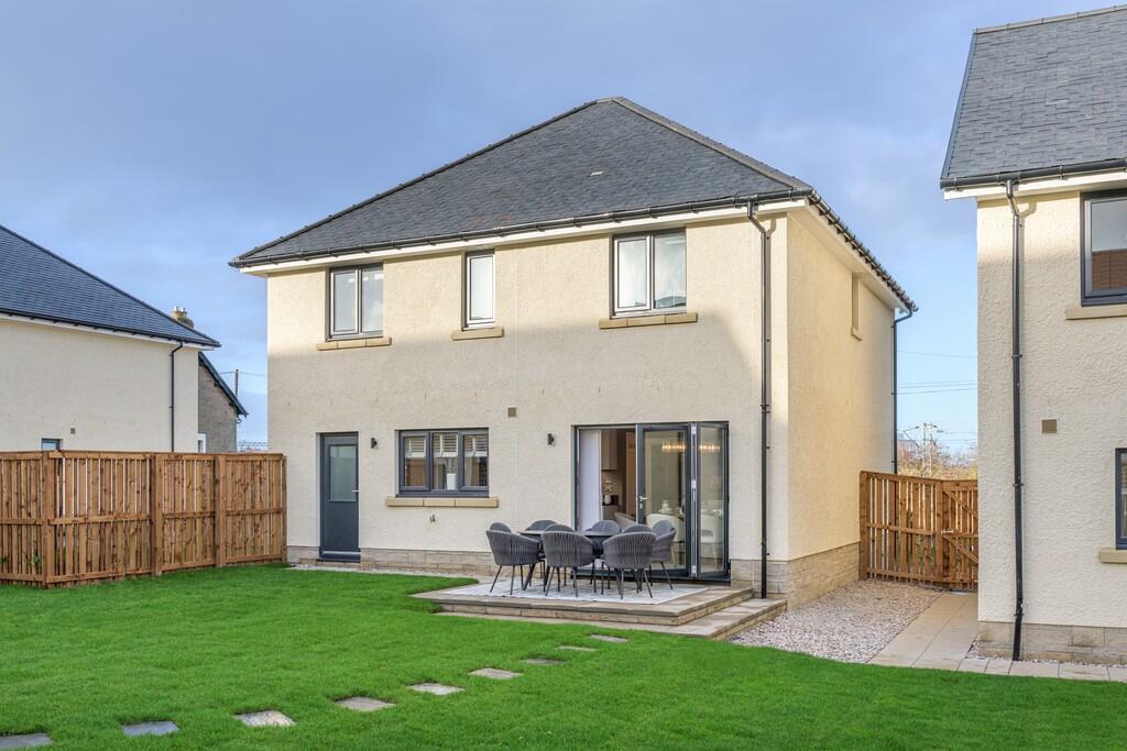 craighall village - the monktons, millerhill