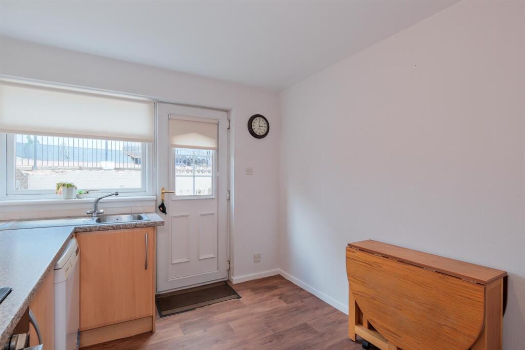 019-18 Calderbank View, Baillieston G69 7RL.jpg