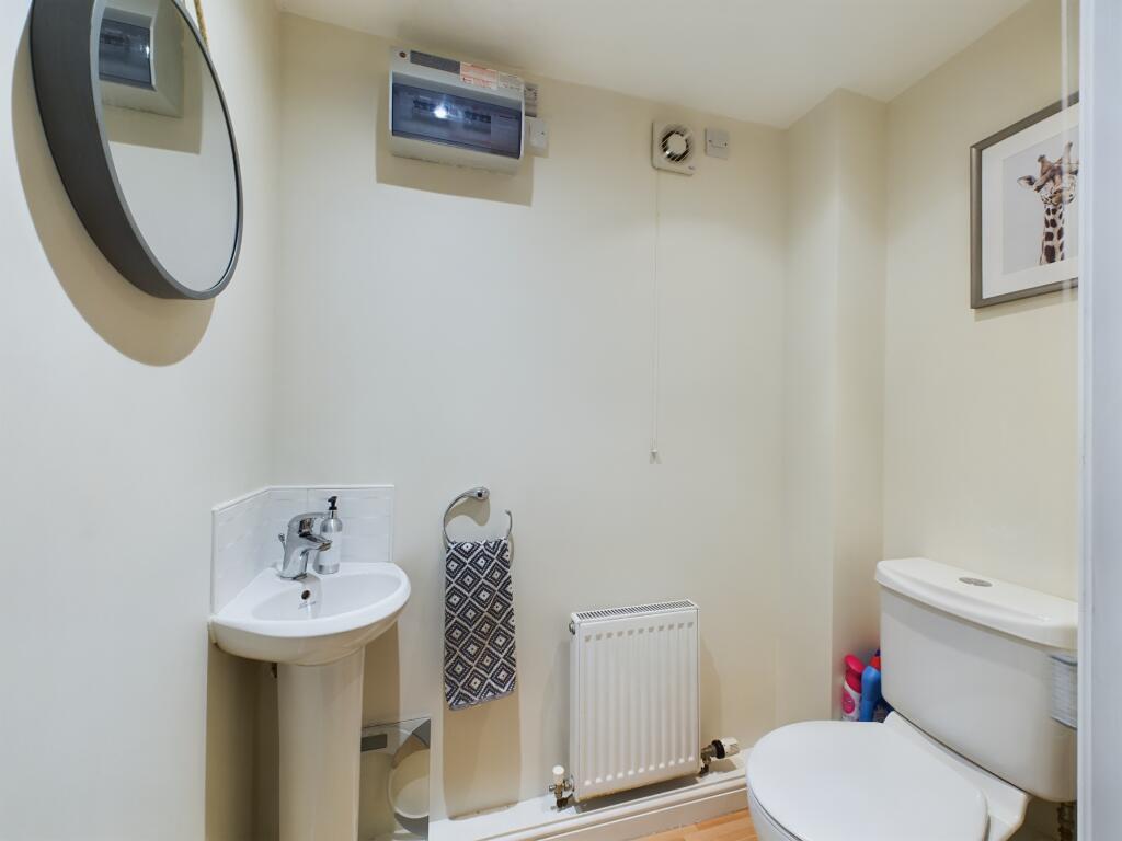 Cloakroom/WC