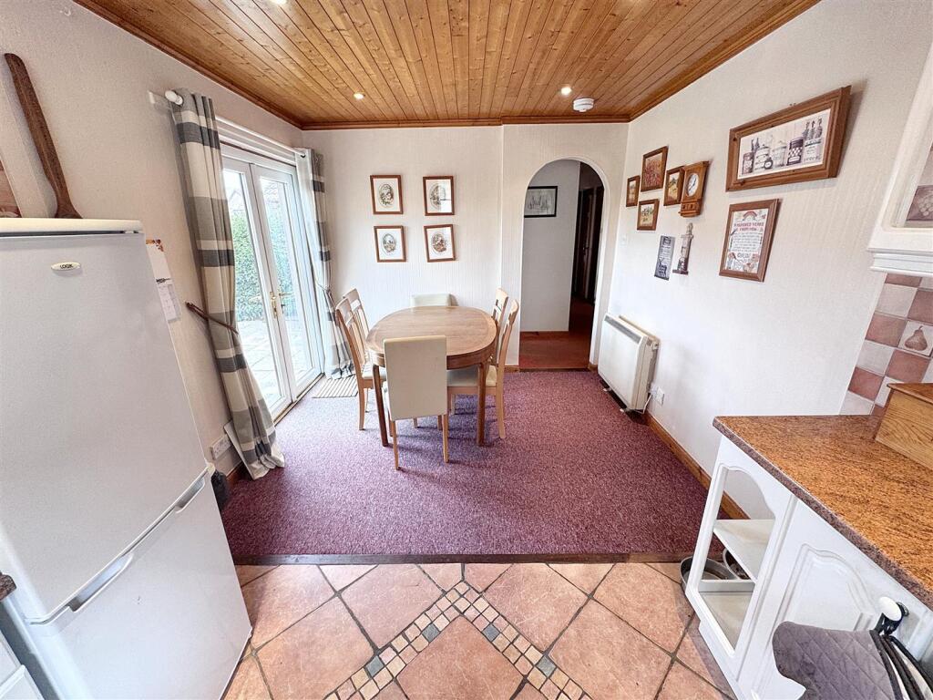 Kitchen/Dining Room