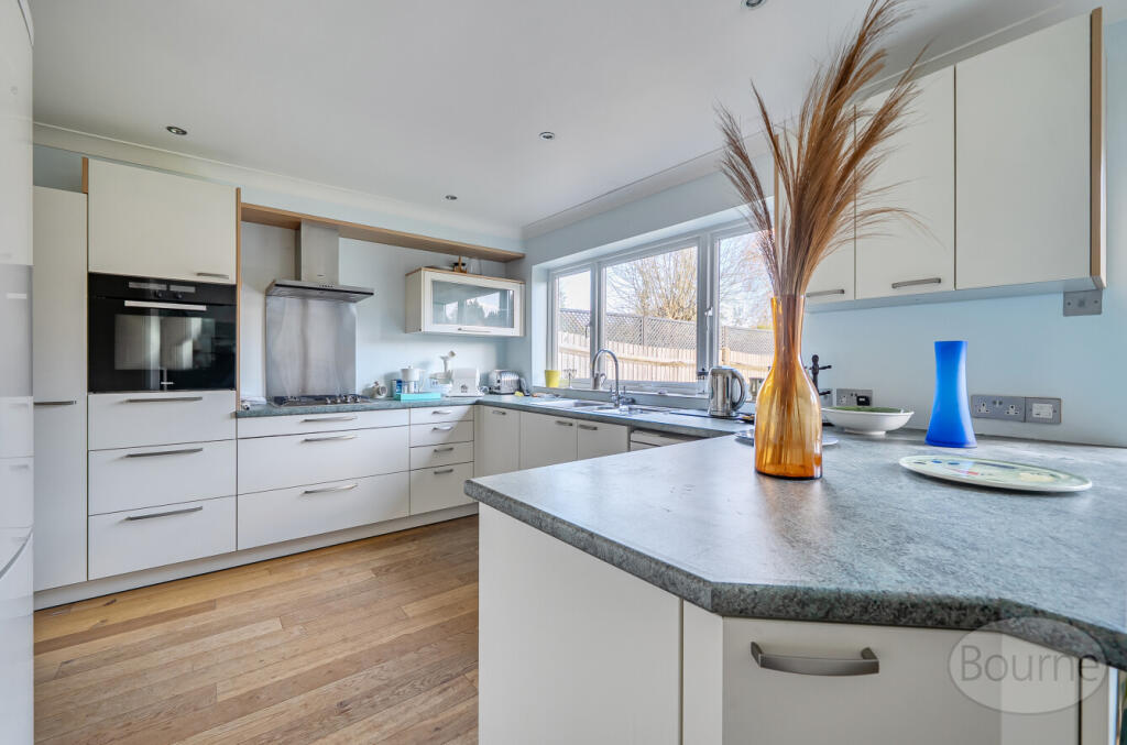 93533a4a-47e4-487...