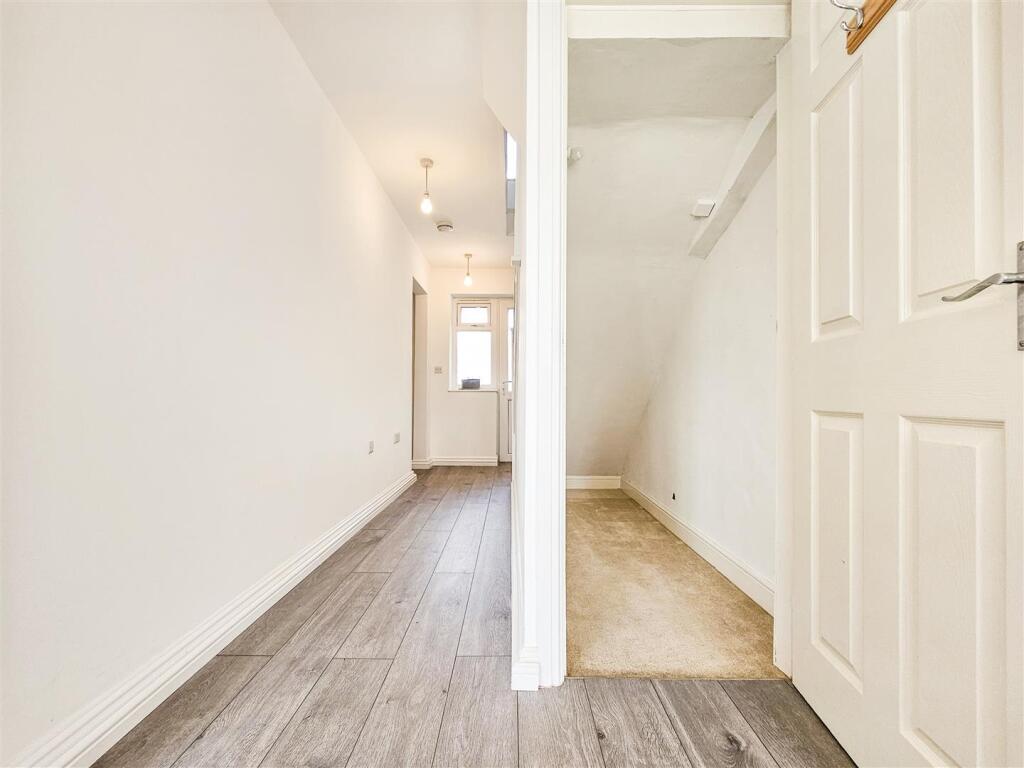 Burton Road, Midway (22).jpg