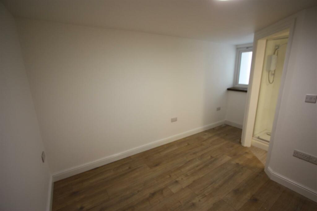 Flat 4, The Meadery Bedroom