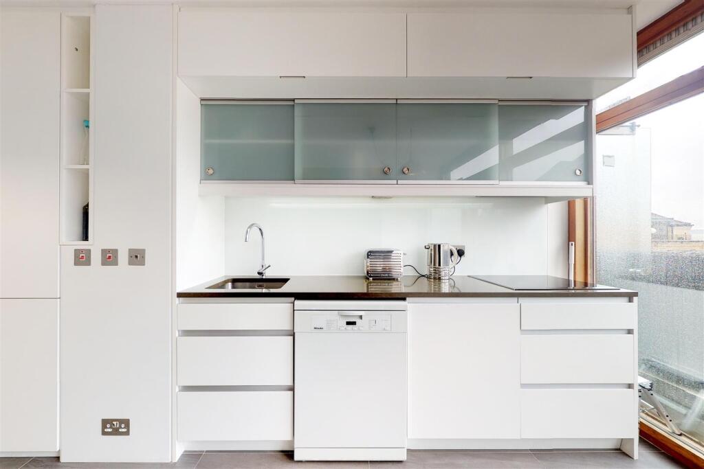 Ben-Jonson-House-09252019_133234.jpg