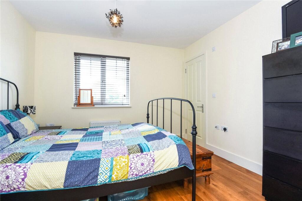 Kerr Gardens, Wokingham, Berkshire, RG40