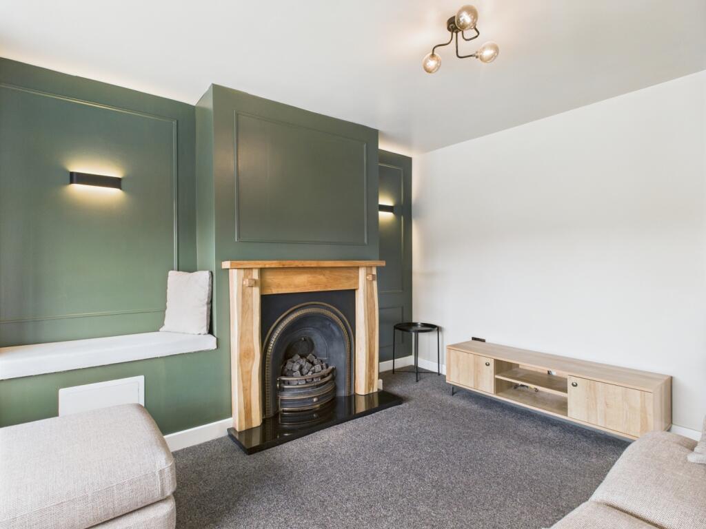 CAM04634G0-PR0045-STILL003