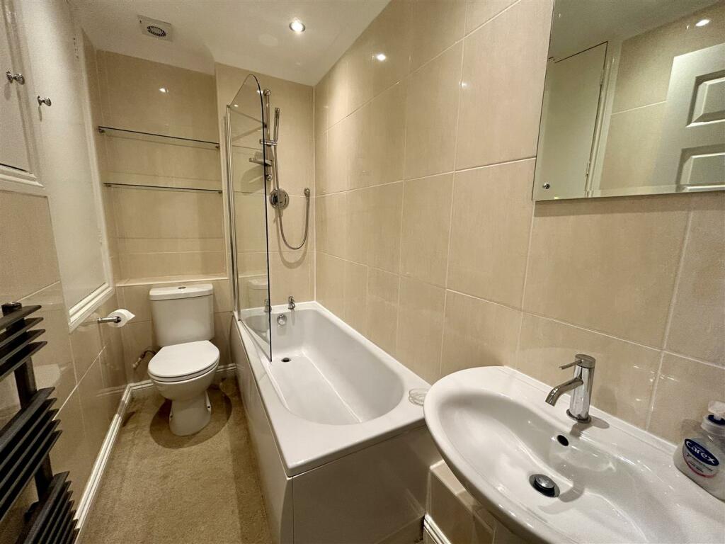 Bathroom.jpeg