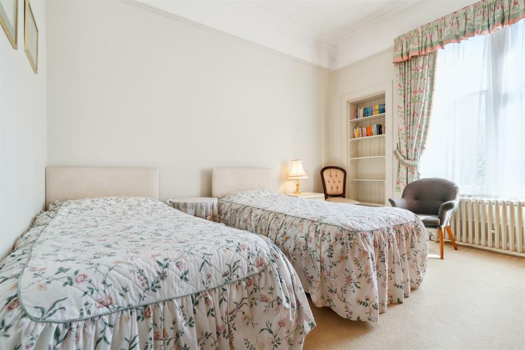 YATES HELLIER - 21 Larch Road (27 of 45).jpg