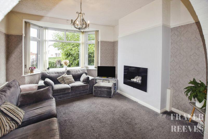 BAY FRONTED LIVING ROOM