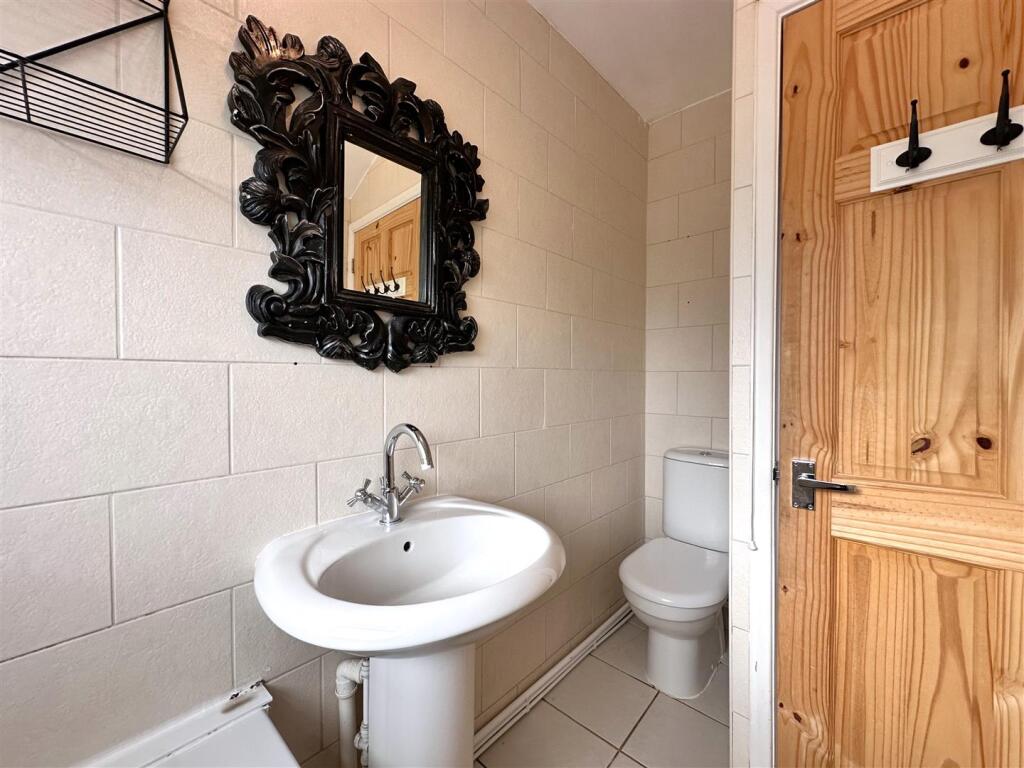 Bathroom Aspect Two 295