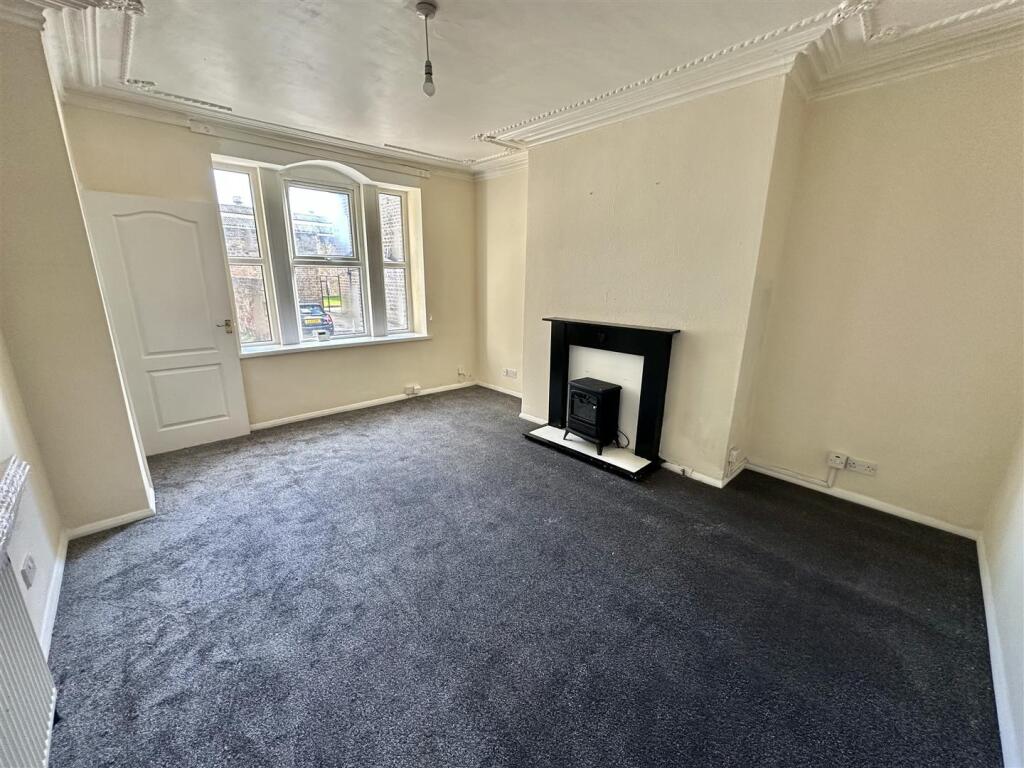 Bramleys Estate Agents - Kaye Street - Heckmondwik