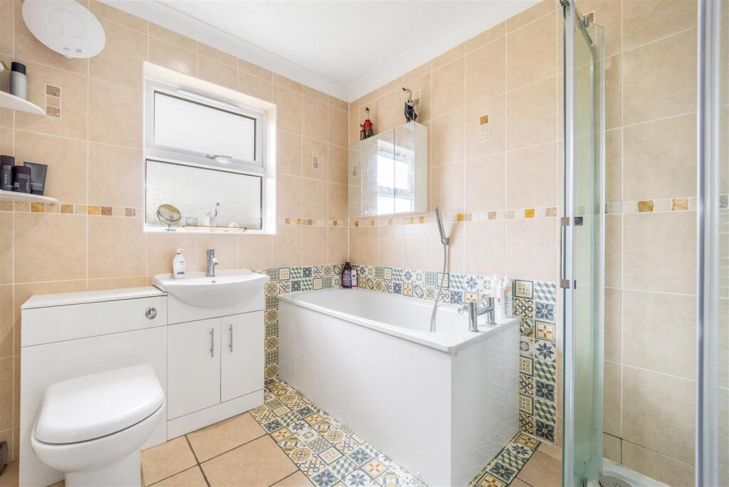 28 Ashton Hall Drive (Wyberton)-38.jpg