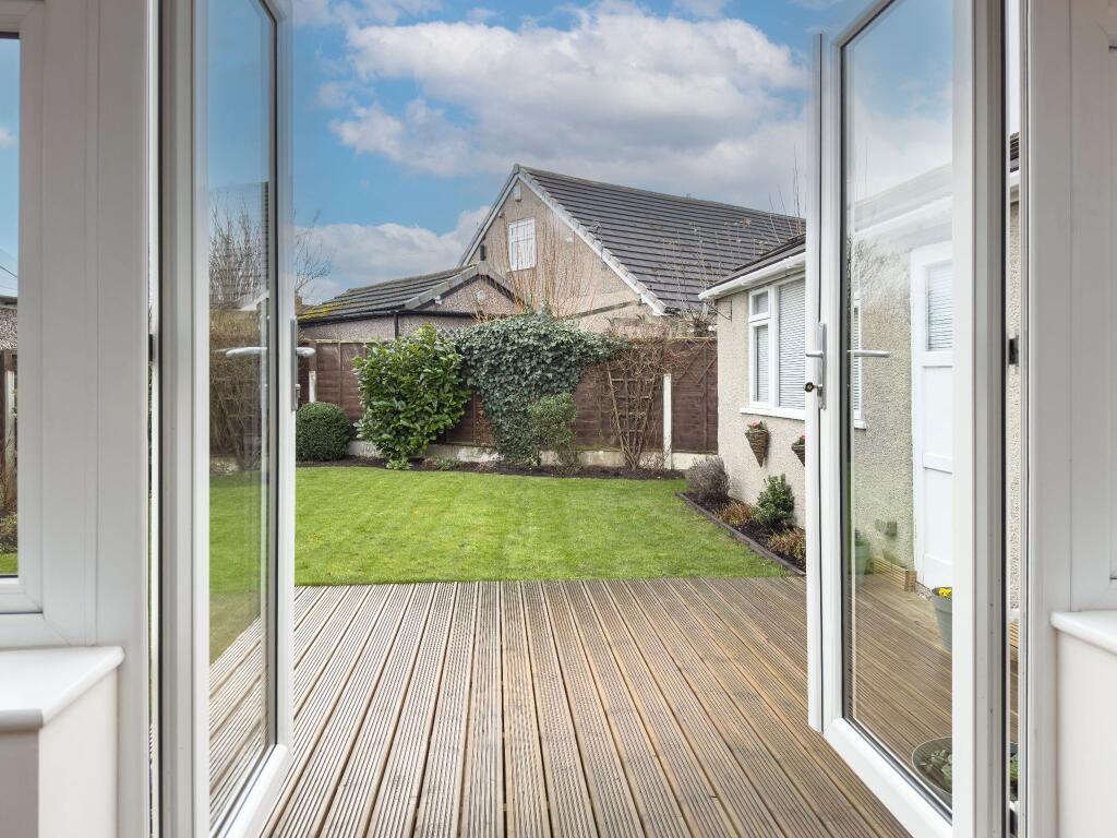 Direct access to the rear garden