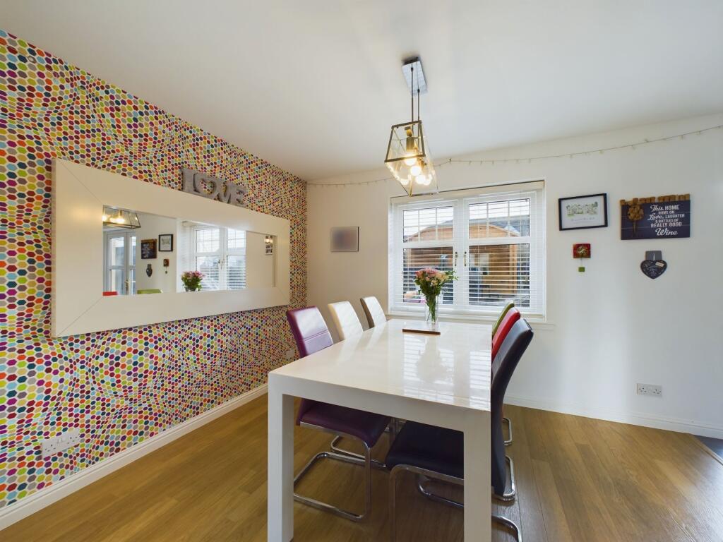 Kitchen/Dining